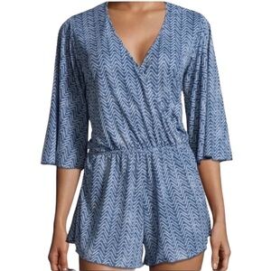 ELAN blue white 3/4 bell sleeve stretchy romper shorts Size M